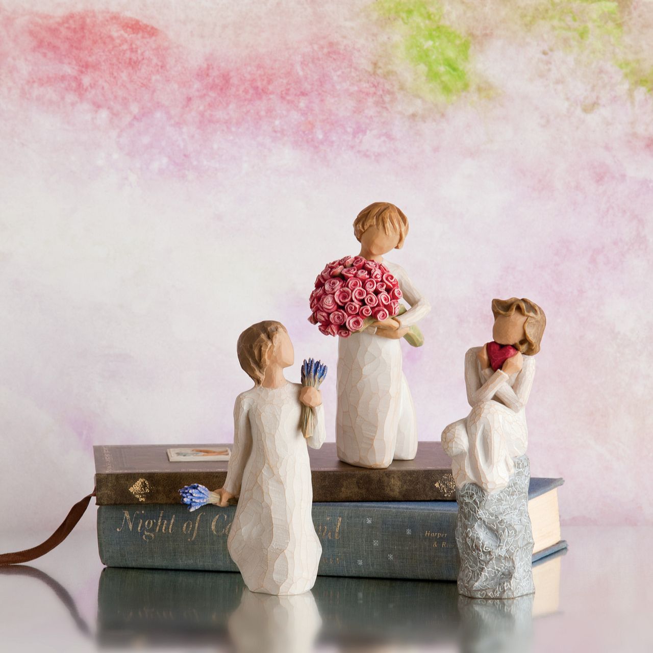 Willow Tree Lavender Grace - May all your senses be filled with healing grace  A gift to comfort and encourage hope and healing. Or for those who love flowers| "A field of lavender never fails to take my breath away. You experience lavender through all your senses 